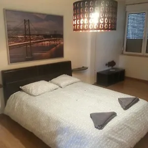 https://central-lisbon-luxury-apartment.hotels-lisbon-portugal.com